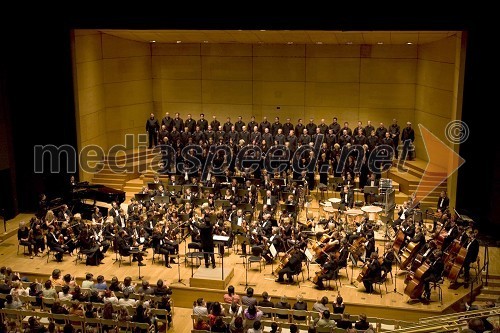 Carmina Burana, priklon