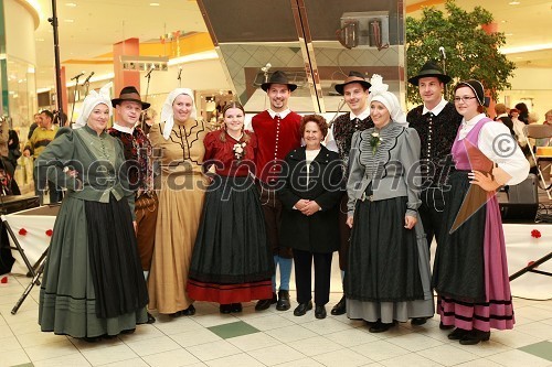 Folklorno društvo Lovrenc na Pohorju