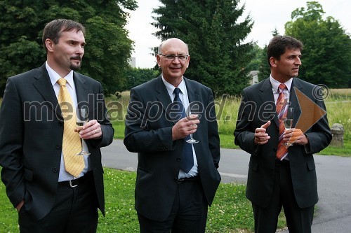 ..., Evgen Zadnik, direktor PE Pošte Slovenije Ljubljana in ...