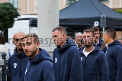 Sprejem naših nogometašev na Kongresnem trgu