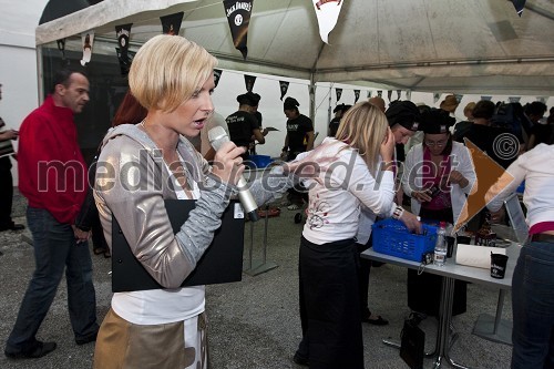 Anja Križnik Tomažin, TV voditeljica in povezovalka prireditve