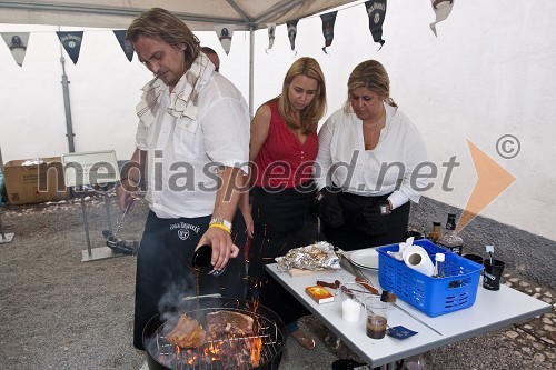 Roman Vranješ, Andreja Freyer in Sandra Bratuša, ekipa Story