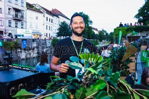 Odbojkarski spektakel na Ljubljanici