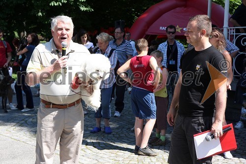 Prim. prof. dr. Erih Tetičkovič, predsednik Društva za varstvo in proti mučenju živali Maribor in Sašo Papp, moderator Radia Center