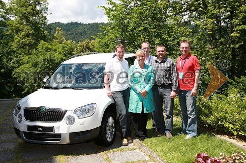 ..., Sabrina Pečelin, vodja službe za odnose z javnostmi pri Porsche Slovenija d.o.o., ..., ... in Petr Podlipny, direktor znamke Škoda pri Porsche Slovenija d.o.o.