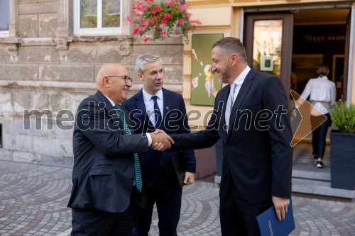 Skupina EIB v Ljubljani odprla fotografsko razstavo o dveh desetletjih članstva Slovenije v EU