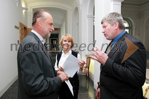 ... , prof. dr. Majda Pšunder, Pedagoška fakulteta Univerze v Mariboru in prof. dr. Marko Ferjan, dekan Fakultete za organizacijske vede Univerze v Mariboru