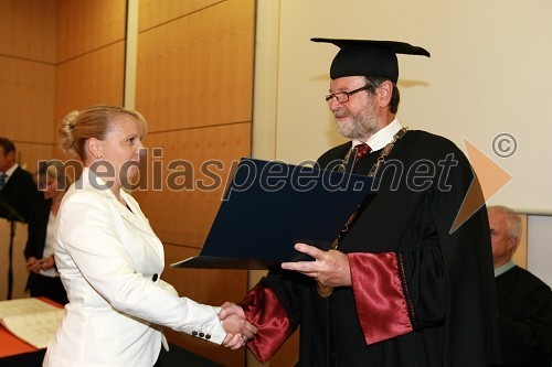 Dr. Danijela Doberšek, Fakulteta za kemijo in kemijsko tehnologijo Univerze v Mariboru in prof. dr. Ivan Rozman, rektor Univerze v Mariboru