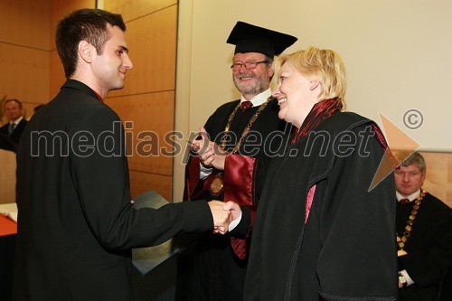 Dr. Dejan Zadravec, Filozofska fakulteta Univerze v Mariboru, prof. dr. Ivan Rozman, rektor Univerze v Mariboru in prof. dr. Lučka Lorber, prodekanka za mednarodno sodelovanje in razvoj Filozofske fakultete UM