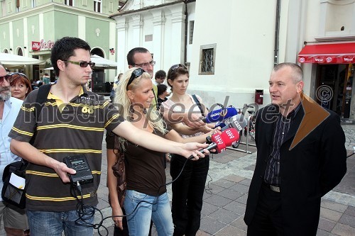 Franc Kangler, župan Mestne občine Maribor in novinarji