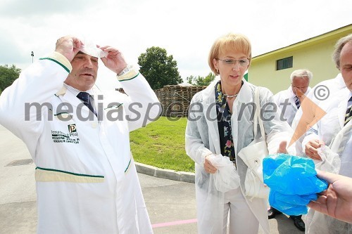 Roman Glaser, generalni direktor Perutnine Ptuj in dr. Vida Čadonič - Špelič, generalna direktorica Veterinarske uprave RS