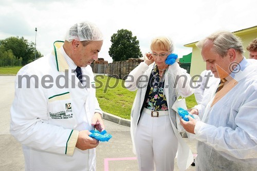 Roman Glaser, generalni direktor Perutnine Ptuj, dr. Vida Čadonič - Špelič, generalna direktorica Veterinarske uprave RS in dr. Milan Pogačnik, minister za kmetijstvo, gozdarstvo in prehrano RS