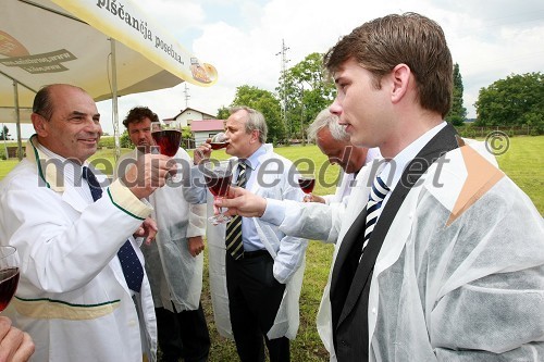 Roman Glaser, generalni direktor Perutnine Ptuj in Dejan Levanič, poslanec