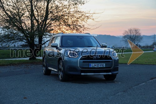 MINI COUNTRYMAN C