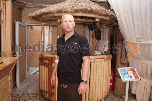 Danijel Grubelnik, barman