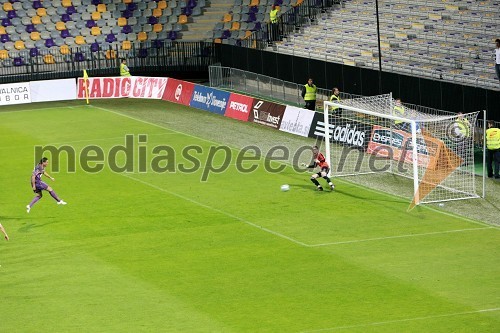 Gol Zorana Pavloviča, nogometaša NK Maribor