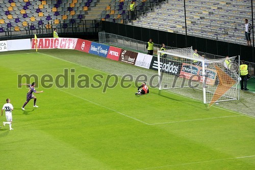 Gol Zorana Pavloviča, nogometaša NK Maribor