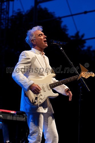 David Byrne, pevec