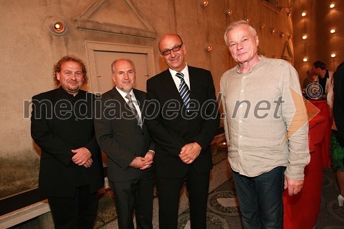 Darko Brlek, direktor Festivala Ljubljana, dr. Valentin Inzko, visoki predstavnik mednarodne skupnosti v BIH, Heinz Slesak, direktor Porsche Slovenija d.o.o. in Rolf Beck, dirigent, ustanovitelj in umetniški vodja zborovske akademije festivala Schleswig - Holstein