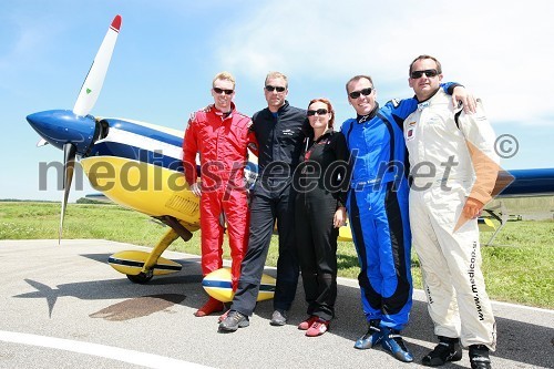 Sami Kontio, Martin Šonka, Kathel Boulanger, Adilson Kindleman in Peter Podlunšek, akrobatski piloti