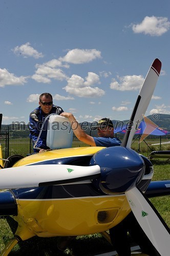 Adilson Kindleman, akrobatski pilot in ...