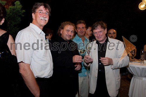 Jožko Čuk, v.d. direktorja Slovenskega narodnega gledališča (SNG) Nova Gorica, Darko Brlek, direktor Festivala Ljubljana in Uroš Lajovic, dirigent