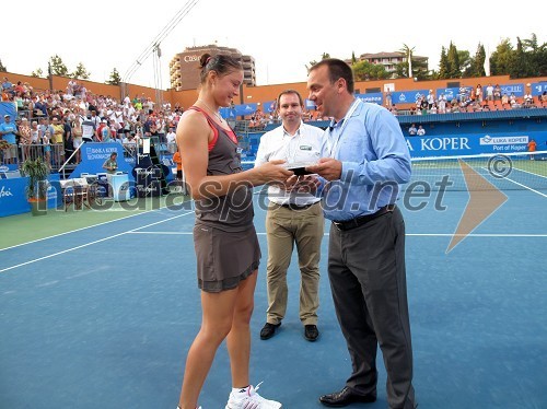 Dinara Safina, teniška igralka in Andrej Bizjak, direktor Banka Koper Slovenia