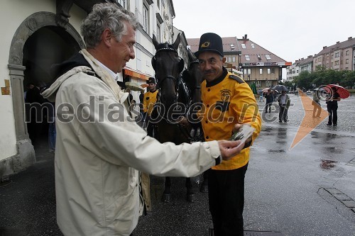 Poštni voz v Mariboru