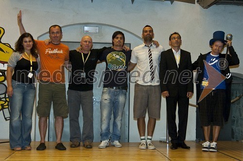 Nastopajoči na drugem večerju festivala stand up komedije Panč 2009 (Ana Marija Mitić, Pedja Bajović, Mladen Pahović, Klemen Mauhler, Ivan Šarić, Tadej Toš in Andrej Težak - Tešky)