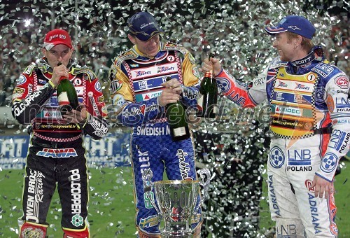 Prvi trije, od leve: Leigh Adams (Avstralija), Tony Rickardsson (Švedska) in Jason Crump (Avstralija)