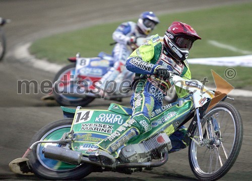 Antonio Lindbaeck (Švedska) - v ospredju in Jaroslaw Hampel (Poljska)