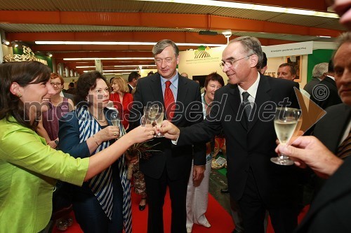 Karolina Kobal, Vinska kraljica Slovenije 2009, Barbara Miklič Türk, soproga Danila Türka, dr. Danilo Türk, predsednik Republike Slovenije in Janez Erjavec, direktor Pomurskega sejma