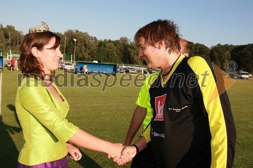 Karolina Kobal, Vinska kraljica Slovenije 2009 in Smiljan Kreže, glasbenik