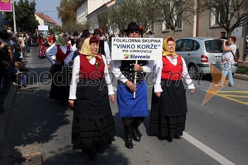 Lendavska trgatev 2009, povorka po Glavni ulici v Lendavi