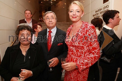 Dragica Petrovič, režiserka, Walter Wolf, podjetnik in spremljevalka Edna Kernc