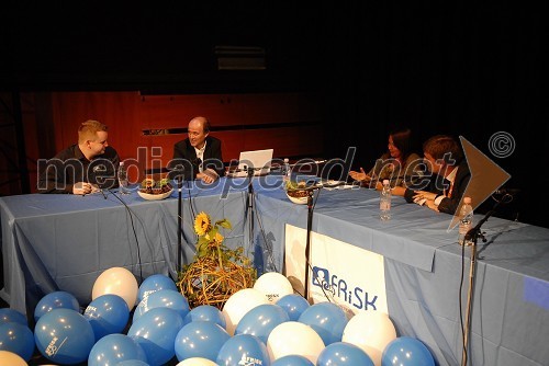 Tadej Hren, SI-CERT ter Arnes.si, Peter Tomaž Dobrila, Ministrstvo za kulturo, Ana Jud, novinarka in pisateljica in Matevž Turk, direktor T-2