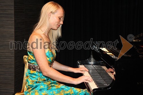 Ana Šinkovec, pianistka