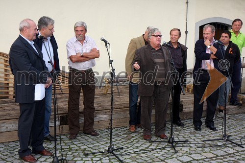 Jože Jagodnik, Andrej Verlič, podžupan Maribora, Janko Razgoršek, podjetnik in predsednik Rotary kluba Maribor, Tone Partljič, pisatelj in ...