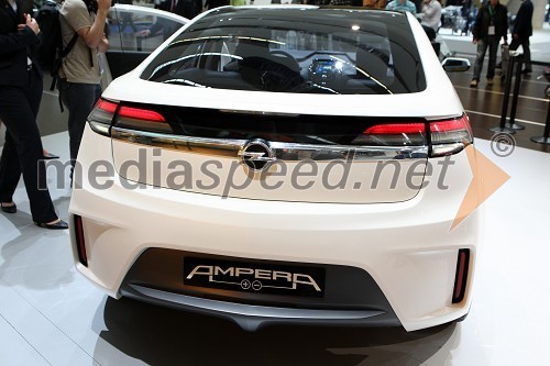 Opel Ampera