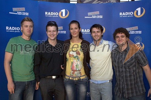 Denis Avdič, moderator Radia 1, Boštjan Romih, TV ter radijski voditelj, Ivjana Banič, moderatorka Radia 1, Gregor Bolčina, moderator Radia 1 in Luka Bregar, moderator Radia 1