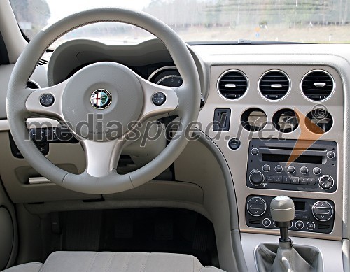 Alfa romeo 159 2.2 JTS