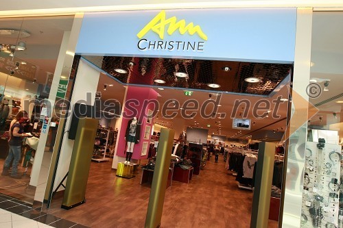 Ann Christine, odprtje prve trgovine v Sloveniji