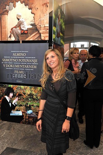 Nina Marucelj, avtorica fotografij z razstave in izvršna producentka filma o Almi Karlin