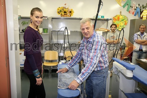 Tina Petelin, Miss Slovenije 2009, na obisku v Varstveno delovnem centru (VDC) Polž Maribor