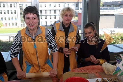 Tina Petelin, Miss Slovenije 2009, na obisku v Varstveno delovnem centru (VDC) Polž Maribor