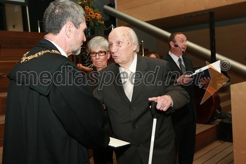 Prof. dr. Ludvik Trauner, dekan Fakultete za gradbeništvo UM in prof. Egon Žitnik