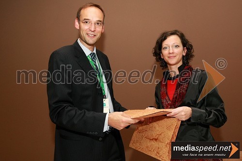 13. SKOJ (Slovenska konferenca o odnosih z javnostmi) 2009, 1. dan