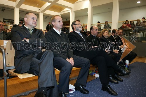 Franc Kangler, župan Mestne občine Maribor, prof. dr. Marko Jesenšek, dekan Filozofske fakultete Univerze v Mariboru, prof. dr. Ivan Rozman, rektor Univerze v Mariboru, dr. Franc Kramberger, mariborski nadškof in metropolit, prof. dr. Zinka Zorko, akademkinja in redna članica SAZU, prof. dr. Stanko Gerjolj, dekan Teološke fakultete Univerze v Ljubljani in  	prof. dr. Darko Friš, predsednik Zgodovinskega društva dr. Franca Kovačiča in predsednik organizacijskega odbora znanstvenega simpozija