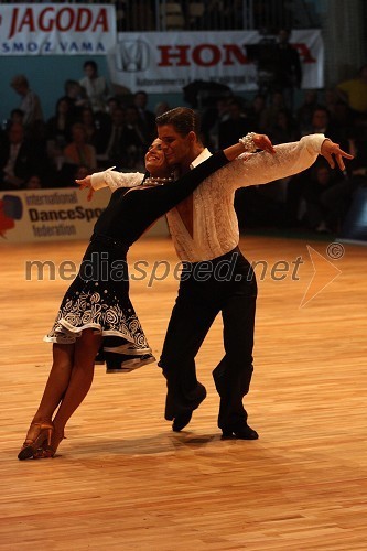 Jagoda Štrukelj in Jurij Batagelj, Slovenija