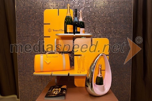 Šampanjec Veuve Clicquot